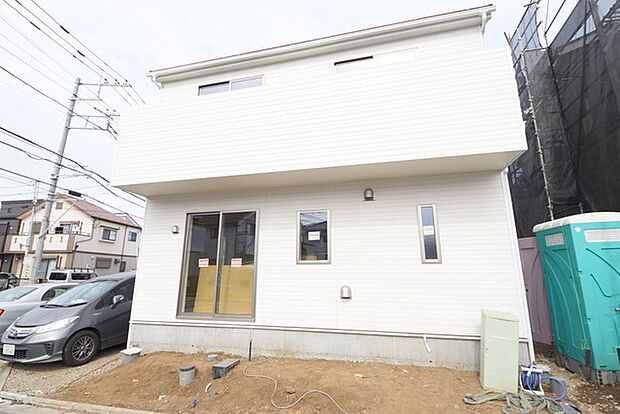 五感で感じる、現地でしかわからない事も沢山ございます。周辺環境なども一緒にご案内いたしますのでお気軽にお問合せください。