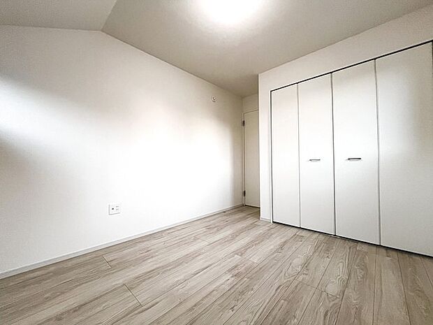 収納豊富な間取りで家の中がスッキリ片付きそうです。