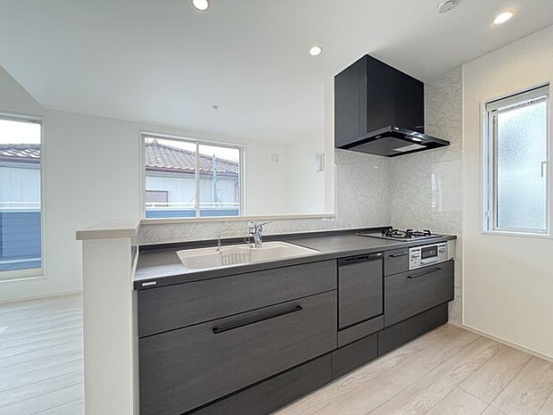 落ち着きのある設えが、穏やかな時間を育みます 都会的なデザインが、洗練された毎日を演出します