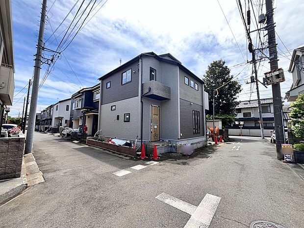 五感で感じる、現地でしかわからない事も沢山ございます。周辺環境なども一緒にご案内いたしますのでお気軽にお問合せください。