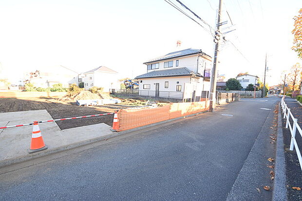 五感で感じる、現地でしかわからない事も沢山ございます。周辺環境なども一緒にご案内いたしますのでお気軽にお問合せください。