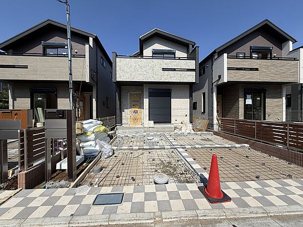 五感で感じる、現地でしかわからない事も沢山ございます。周辺環境なども一緒にご案内いたしますのでお気軽にお問合せください。 