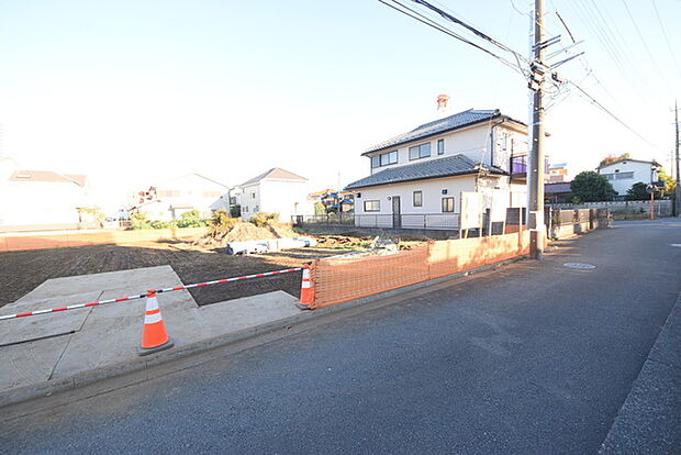 五感で感じる、現地でしかわからない事も沢山ございます。周辺環境なども一緒にご案内いたしますのでお気軽にお問合せください。