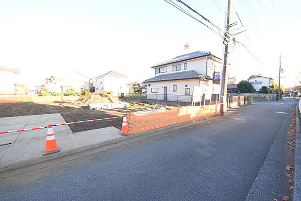 五感で感じる、現地でしかわからない事も沢山ございます。周辺環境なども一緒にご案内いたしますのでお気軽にお問合せください。