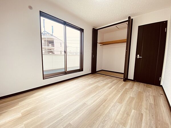 洋室を拡大表示