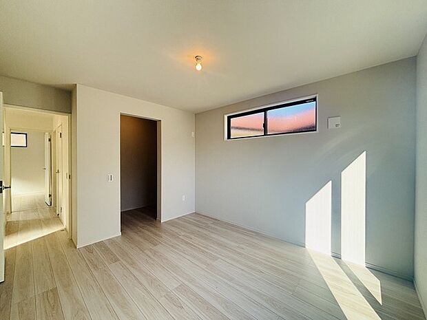 大容量クローゼット付き!家族の成長と共に増える荷物もスッキリ収納。