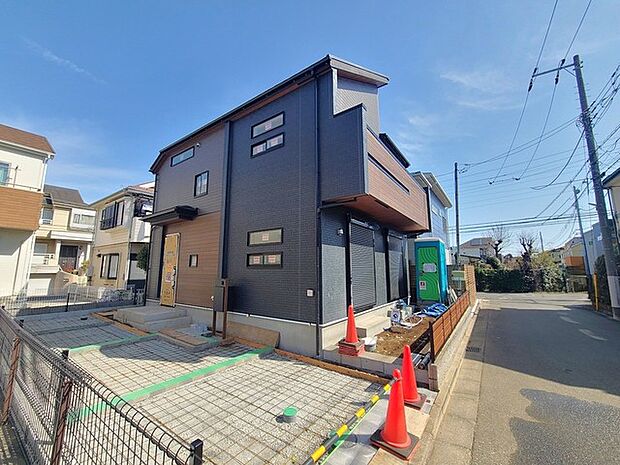 五感で感じる、現地でしかわからない事も沢山ございます。周辺環境なども一緒にご案内いたしますのでお気軽にお問合せください。