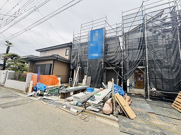 戸建てが立ち並ぶ静かな住宅街。四季折々の移り変わりを感じながら自然と楽しみ、暮らす、そんな毎日を日々の中で感じられる住環境  