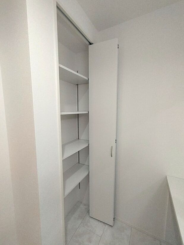 収納豊富な間取りで家の中がスッキリ片付きそうです。 