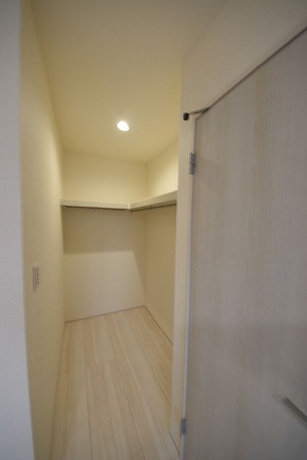 収納豊富な間取りで家の中がスッキリ片付きそうです。