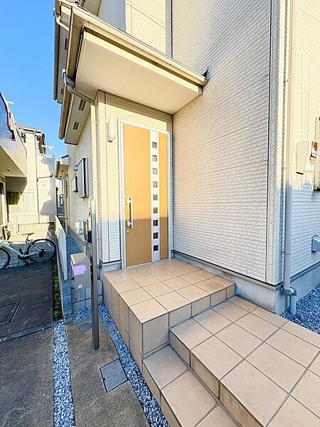 お客様をお迎えする玄関、お家の出入りもスムーズに行えます。