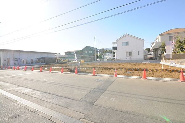 五感で感じる、現地でしかわからない事も沢山ございます。周辺環境なども一緒にご案内いたしますのでお気軽にお問合せください。