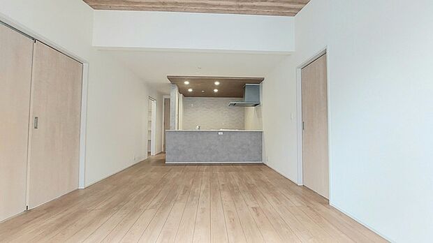 リビングは家具の配置も思いのまま。自由度が高い設計です。