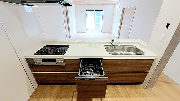 家事時間を短縮できる食洗器付き、毎日の負担を減らしてお料理を楽しめる嬉しい設備です。