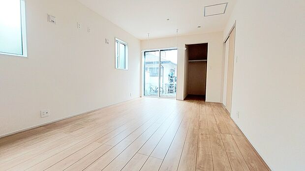 ご家族様の成長に合わせて、仕切りをつけれる洋室です。