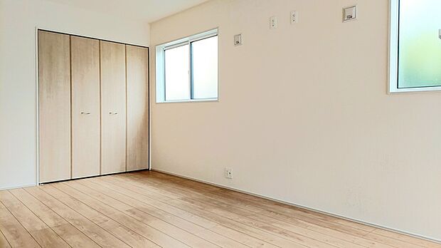 ご家族様の成長に合わせて、仕切りをつけれる洋室です。