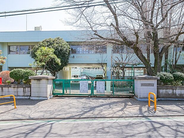 北秋津小学校(650m)