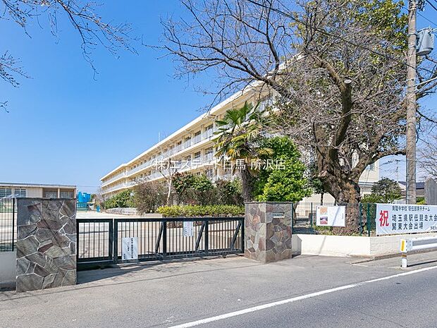 南陵中学校(2300m)