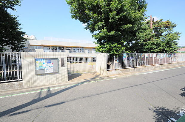 所沢若草幼稚園(600m)