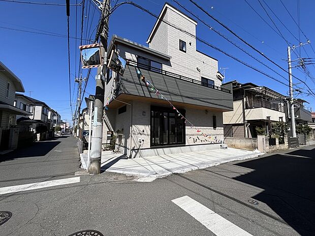 五感で感じる、現地でしかわからない事も沢山ございます。周辺環境なども一緒にご案内いたしますのでお気軽にお問合せください。