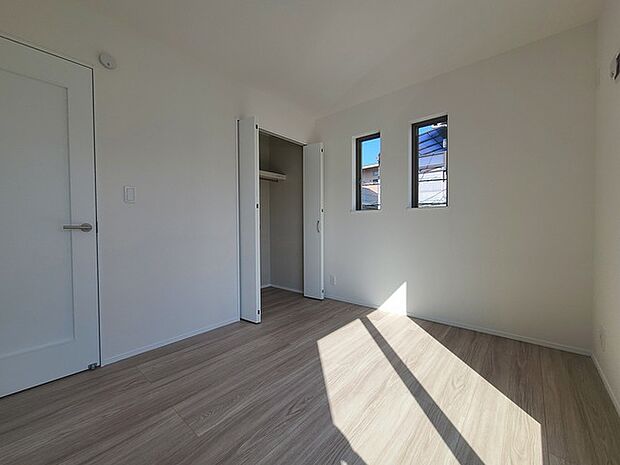 大容量クローゼット付き!家族の成長と共に増える荷物もスッキリ収納。