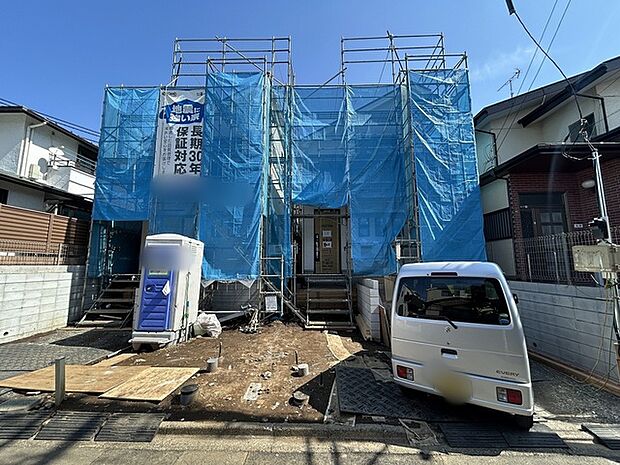戸建てが立ち並ぶ静かな住宅街。四季折々の移り変わりを感じながら自然と楽しみ、暮らす、そんな毎日を日々の中で感じられる住環境