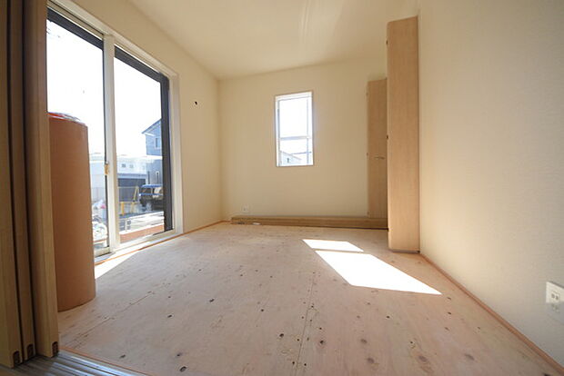 和室があるとやはりどこか心落ち着いてしまいます。客間としてもちょうど良い約4.5帖。