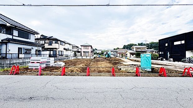 五感で感じる、現地でしかわからない事も沢山ございます。周辺環境なども一緒にご案内いたしますのでお気軽にお問合せください。 