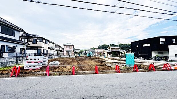 五感で感じる、現地でしかわからない事も沢山ございます。周辺環境なども一緒にご案内いたしますのでお気軽にお問合せください。