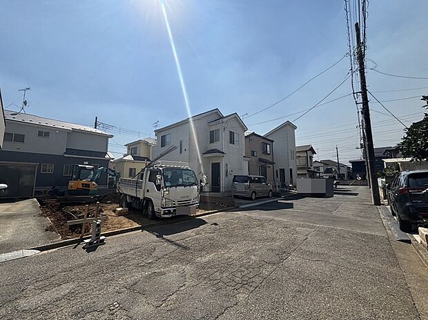 西原小学校…640m(徒歩8分)