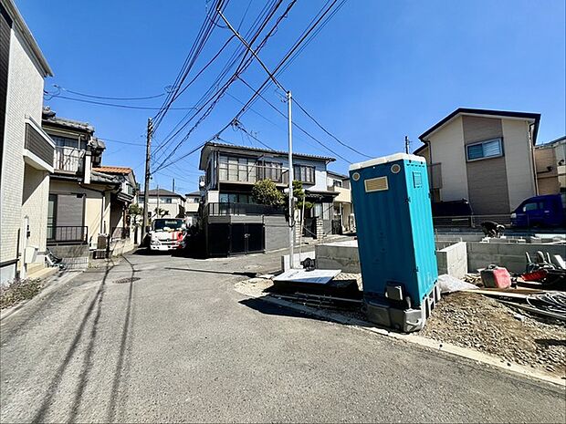 商業施設が徒歩圏内に充実、日々のお買い物も安心な環境です。