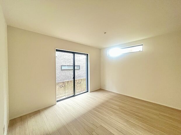 夕食の時間。家族、友人、両親、親戚との会話がより料理を美味しくしてくれる。あっという間に時間が過ぎてしまう居心地の良さは、普段はほっとする空間としてここにあります。