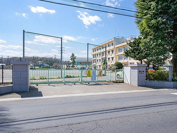 西富小学校(600m)