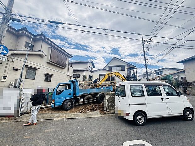 現地