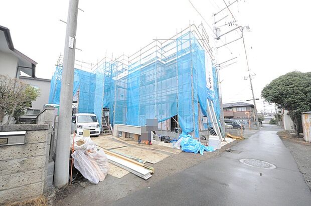 五感で感じる、現地でしかわからない事も沢山ございます。周辺環境なども一緒にご案内いたしますのでお気軽にお問合せください。