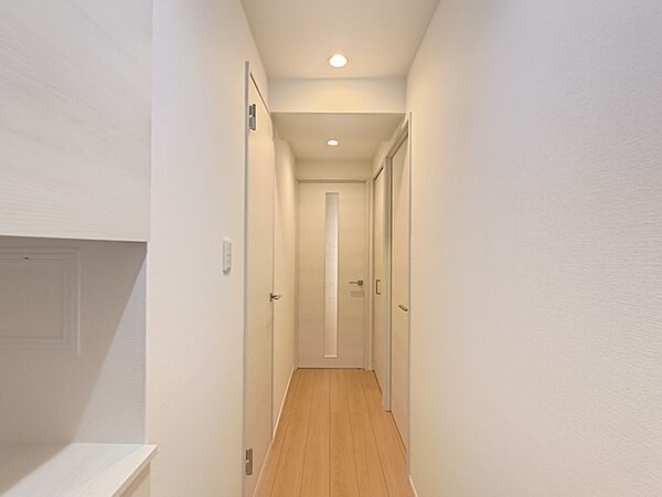室内はフルフラット構造になっています。段差がなく、足腰に不安がある方にも優しいお部屋です。
