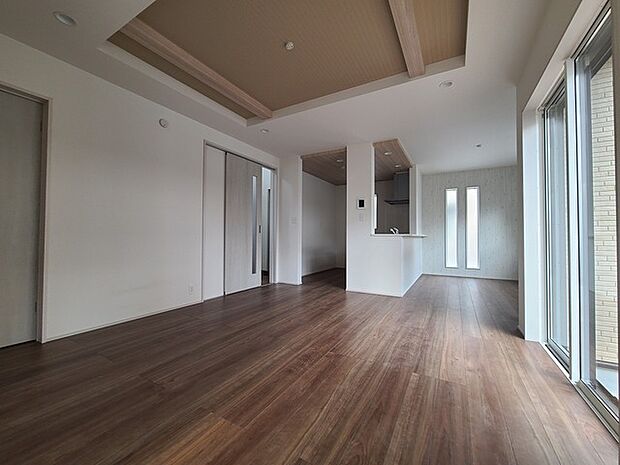 リビングは家具の配置も思いのまま。自由度が高い設計です。