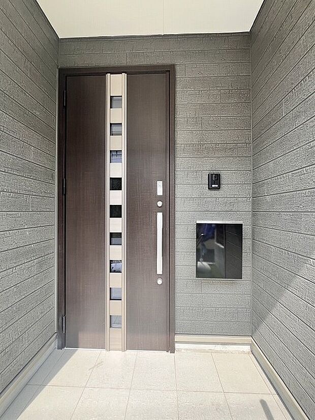 お客様をお迎えする玄関、お家の出入りもスムーズに行えます。