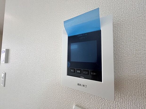 カラーモニター付きのインターフォン