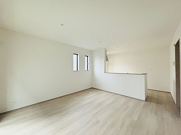 夕食の時間。家族、友人、両親、親戚との会話がより料理を美味しくしてくれる。あっという間に時間が過ぎてしまう居心地の良さは、普段はほっとする空間としてここにあります。