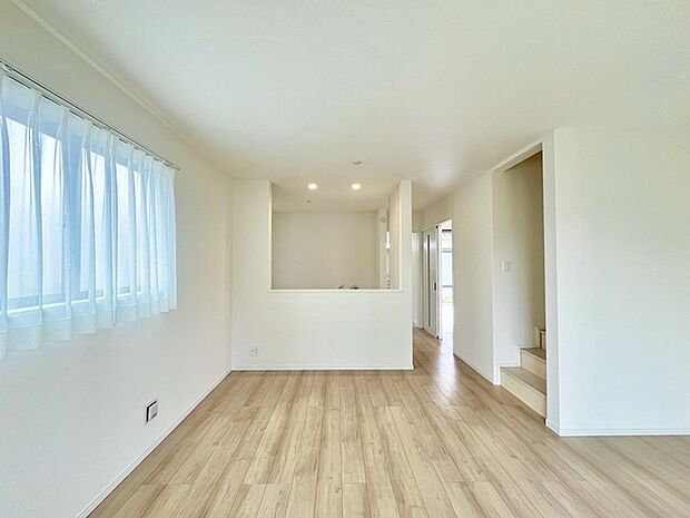 夕食の時間。家族、友人、両親、親戚との会話がより料理を美味しくしてくれる。あっという間に時間が過ぎてしまう居心地の良さは、普段はほっとする空間としてここにあります。