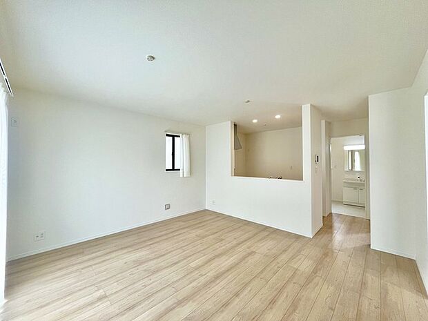 夕食の時間。家族、友人、両親、親戚との会話がより料理を美味しくしてくれる。あっという間に時間が過ぎてしまう居心地の良さは、普段はほっとする空間としてここにあります。