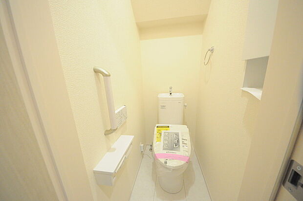 1.2階にそれぞれトレイがございます。朝の混雑時に分散して利用できるほか、ゲスト用としても使い分けることもできます。