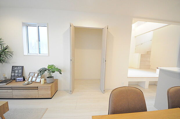 収納豊富な間取りで家の中がスッキリ片付きそうです。