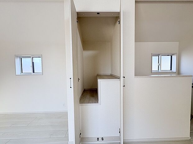 収納豊富な間取りで家の中がスッキリ片付きそうです。