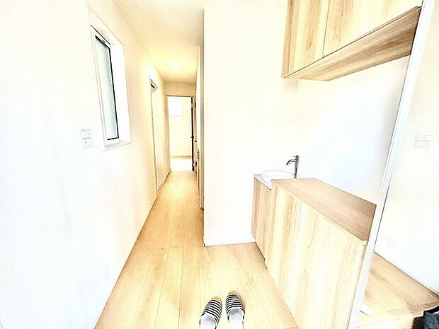 お客様をお迎えする玄関、お家の出入りもスムーズに行えます。