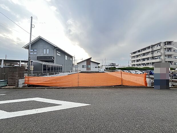 五感で感じる、現地でしかわからない事も沢山ございます。周辺環境なども一緒にご案内いたしますのでお気軽にお問合せください。