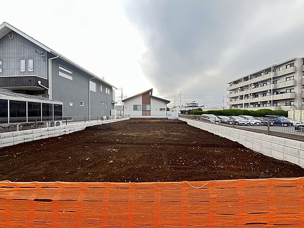 五感で感じる、現地でしかわからない事も沢山ございます。周辺環境なども一緒にご案内いたしますのでお気軽にお問合せください。