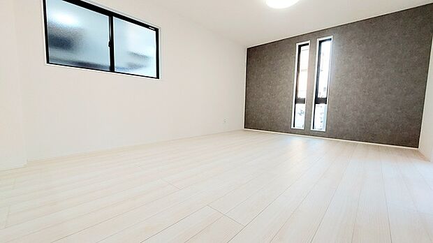 2面採光を確保した明るい室内は、爽やかな風を感じる居心地の良い空間です。