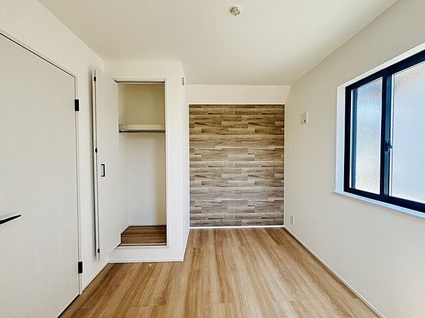 大容量クローゼット付き!家族の成長と共に増える荷物もスッキリ収納。